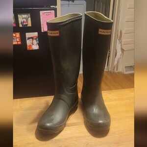 Hunter Tall Classic Rain Boot